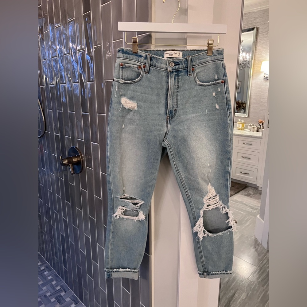 Abercrombie The Skinny High Rise Size 28/6